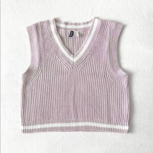 Lavender Contrast Stripe V-neck Sweater Vest